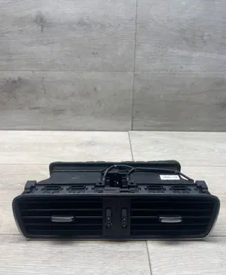 Dash center air vent grill
