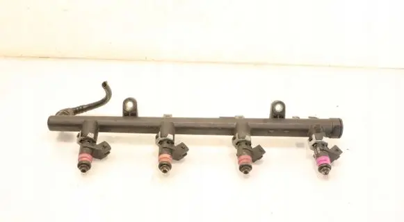 Renault Megane II Fuel main line pipe 8200135504