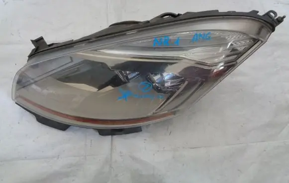 Citroen C4 I Picasso Headlight/headlamp