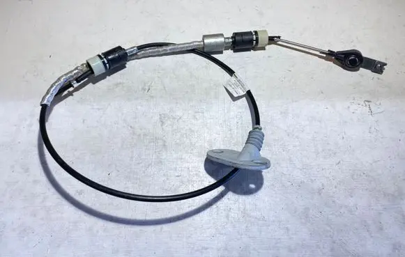 Gear shift cable linkage