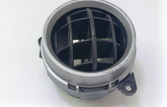 Ford Fiesta Dash center air vent grill