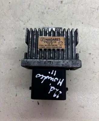 Ford Mondeo MK IV Glow plug pre-heat relay AV6112A343BA