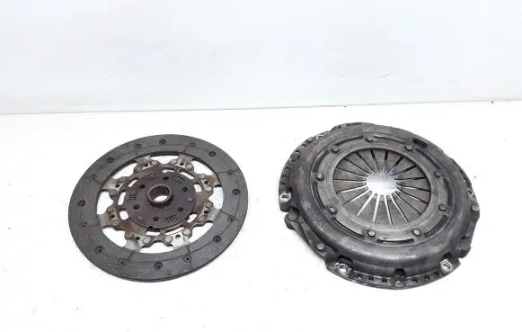 Volvo V40 Clutch pressure plate 9654219380 3M517550D1E