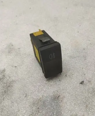 Fog light switch