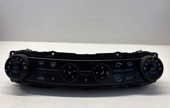 Mercedes-Benz E W211 Climate control unit 2118300085 Q00081103