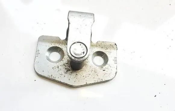 Opel Astra H Rear door lock loop/hook striker 