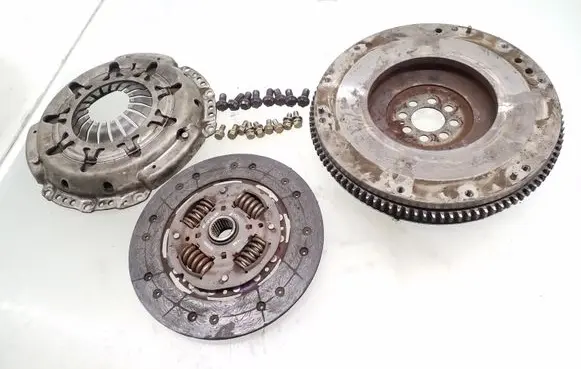 Nissan Almera N16 Clutch set kit 30210BN300 30100BN300