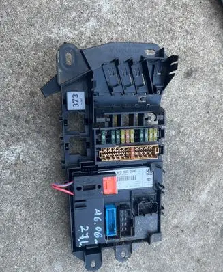 Audi A6 S6 C7 4G Fuse module 4f0907289g