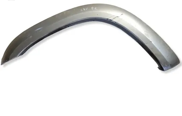 Nissan Patrol Y61 Fender trim (molding) 63813VB000