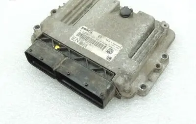 Opel Zafira B Engine control unit/module 0281013593 1232054