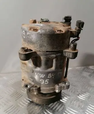 Volkswagen PASSAT B4 Air conditioning (A/C) compressor (pump) 1H0820803D 2729411324