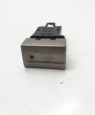 Nissan X-Trail T30 Windscreen/window heater switch