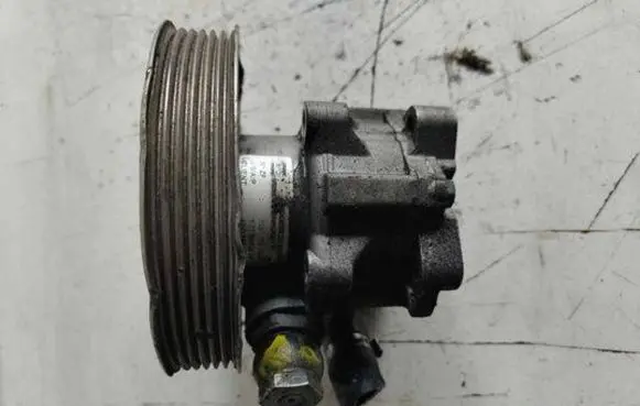 Audi A4 S4 B5 8D Power steering pump 4B0145155R 7691955257