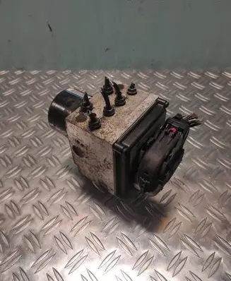 Volkswagen PASSAT B6 ABS Pump 3C0614095