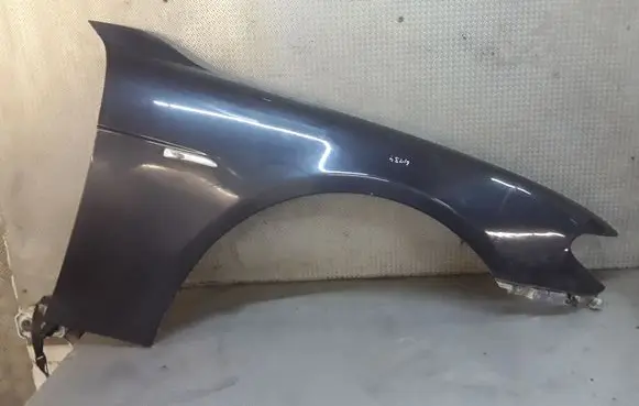 BMW 7 E65 E66 Fender