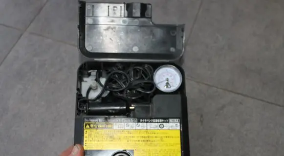 Toyota Prius (XW30) Tire air pump compressor TMK AIRCOMPRESSOR