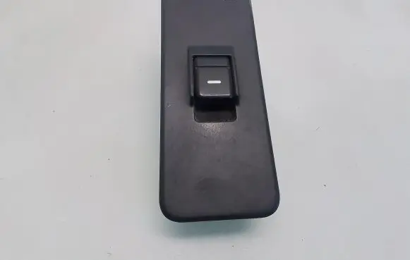 Land Rover Discovery 3 - LR3 Electric window control switch 040816