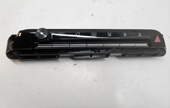 Citroen C5 Aircross Climate control unit 9828018177