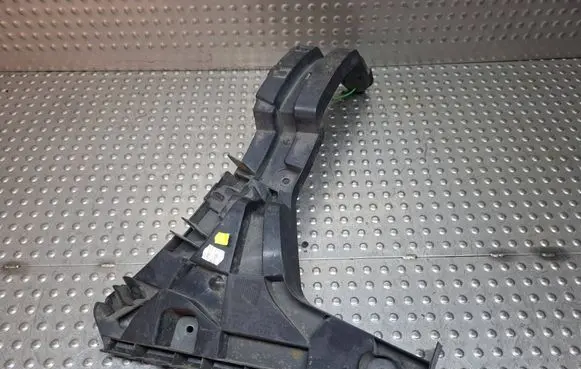 Audi Q3 8U Rear bumper mounting bracket S27705910 8U0807454
