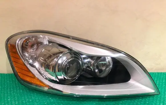 Volvo XC60 Headlight/headlamp 046891 89902979