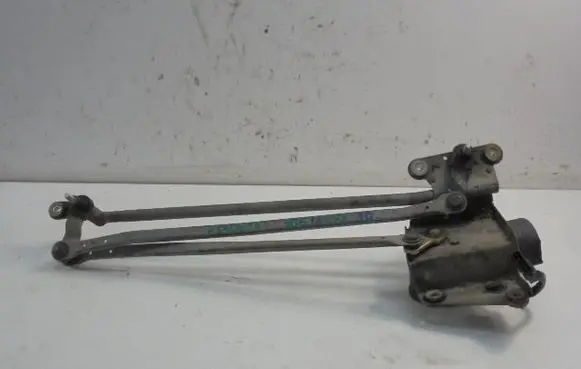 Mercedes-Benz 306 Front wiper linkage 