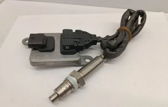Mercedes-Benz Sprinter W906 Lambda probe sensor A0009053503 5WK96682D 0009053503