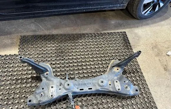 Ford Ka Front subframe E3B15019A2