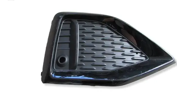 Audi Q2 - Front bumper lower grill 81A807682R