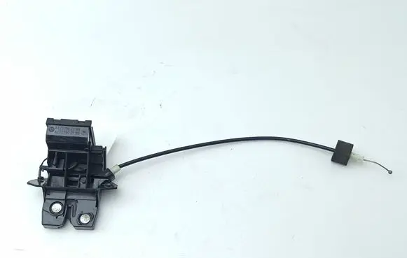 Mercedes-Benz CLK A209 C209 Loading door lock A1717500085 A1717500185 22991080