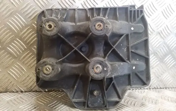 Battery tray