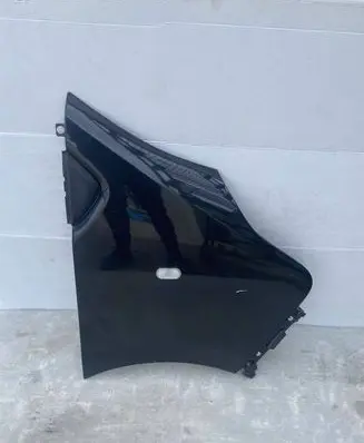 Opel Vivaro Fender