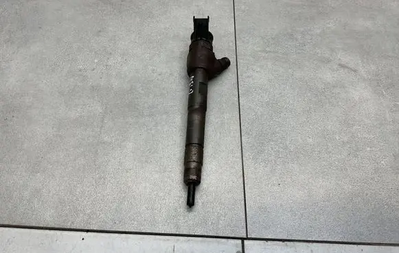 Land Rover Discovery Sport Fuel injector G4D39K546AA 0445110654