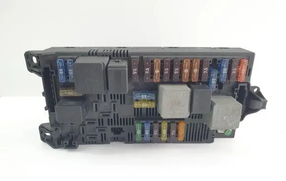 Mercedes-Benz E W211 Fuse module 2115457301