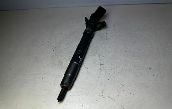 Skoda Octavia Mk3 (5E) Fuel injector 04L130277BF 28577054 0645CN20F42