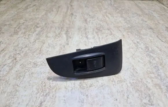 Toyota Avensis T250 Electric window control switch 7427105020