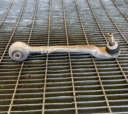 BMW 2 F22 F23 Front lower control arm/wishbone 6857330 6852992