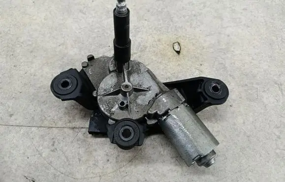 Renault Laguna III Rear window wiper motor 287100004R
