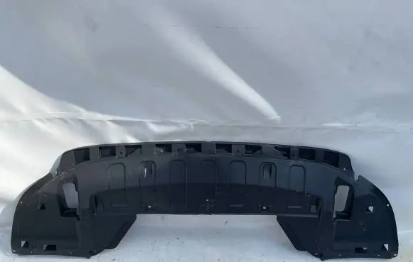 Front bumper skid plate/under tray