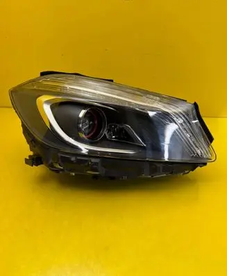 Mercedes-Benz A W176 Headlight/headlamp A1768205161
