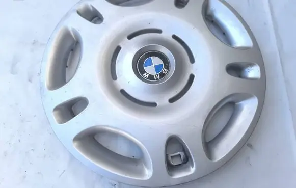 BMW 3 E36 R15 wheel hub/cap/trim 36131094158