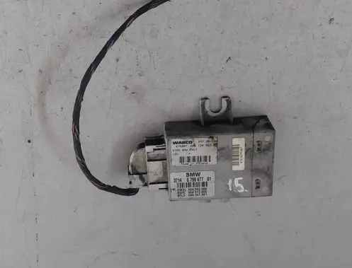 BMW 5 F10 F11 Air suspension control unit module (rear) 6799677 004002000 4461500650