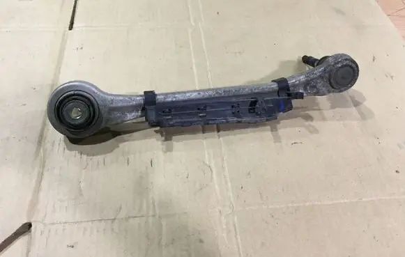 BMW X6 F16 Rear control arm 6796002
