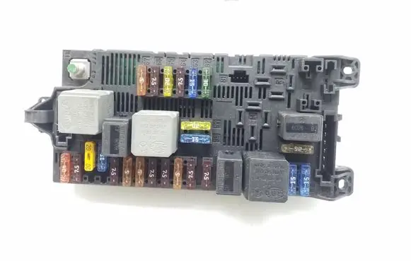 Mercedes-Benz E W211 Fuse module 2115457301