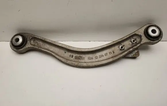 Mercedes-Benz C W204 Rear control arm A2043501506