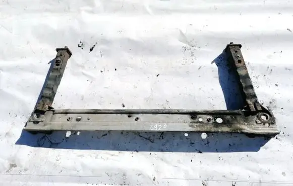 Renault Megane III Front subframe