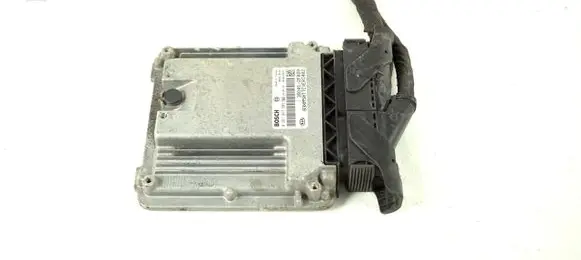 KIA Sorento Engine control unit/module ECU 0281017609 39101-2F020