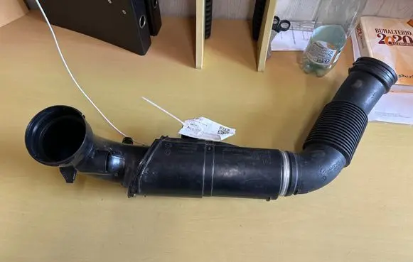 BMW 2 F44 Turbo air intake inlet pipe/hose 7619268