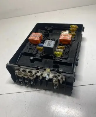 Volkswagen Golf V Fuse box set 1K0937125