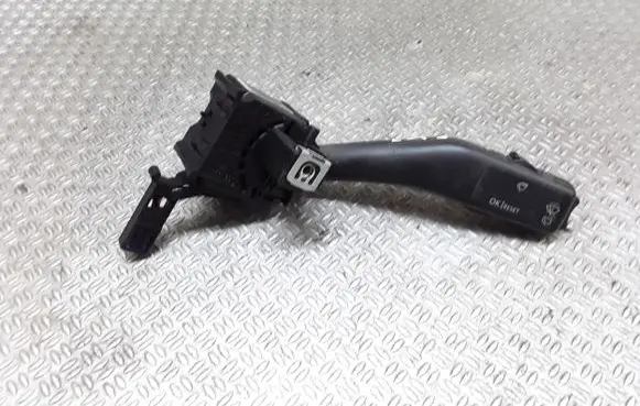 Skoda Octavia Mk2 (1Z) Wiper control stalk 1K0953519A