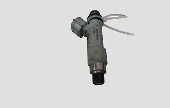 Suzuki Swift I Fuel injector 2975000540